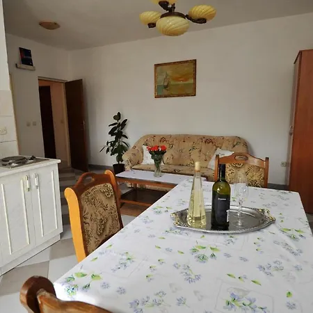 Appartement Sea Star - One Bedroom With Balcony Cibaca