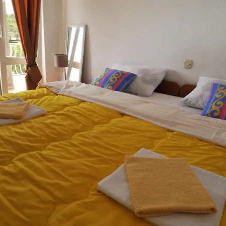 Sea Star - One Bedroom With Balcony *