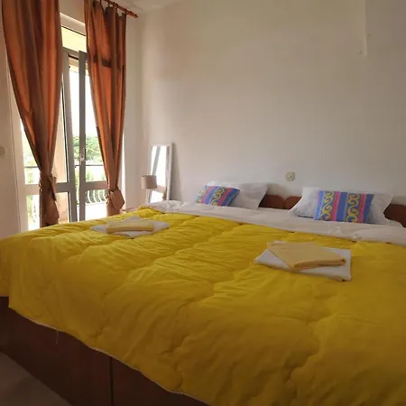 Sea Star - One Bedroom With Balcony * Cibaca